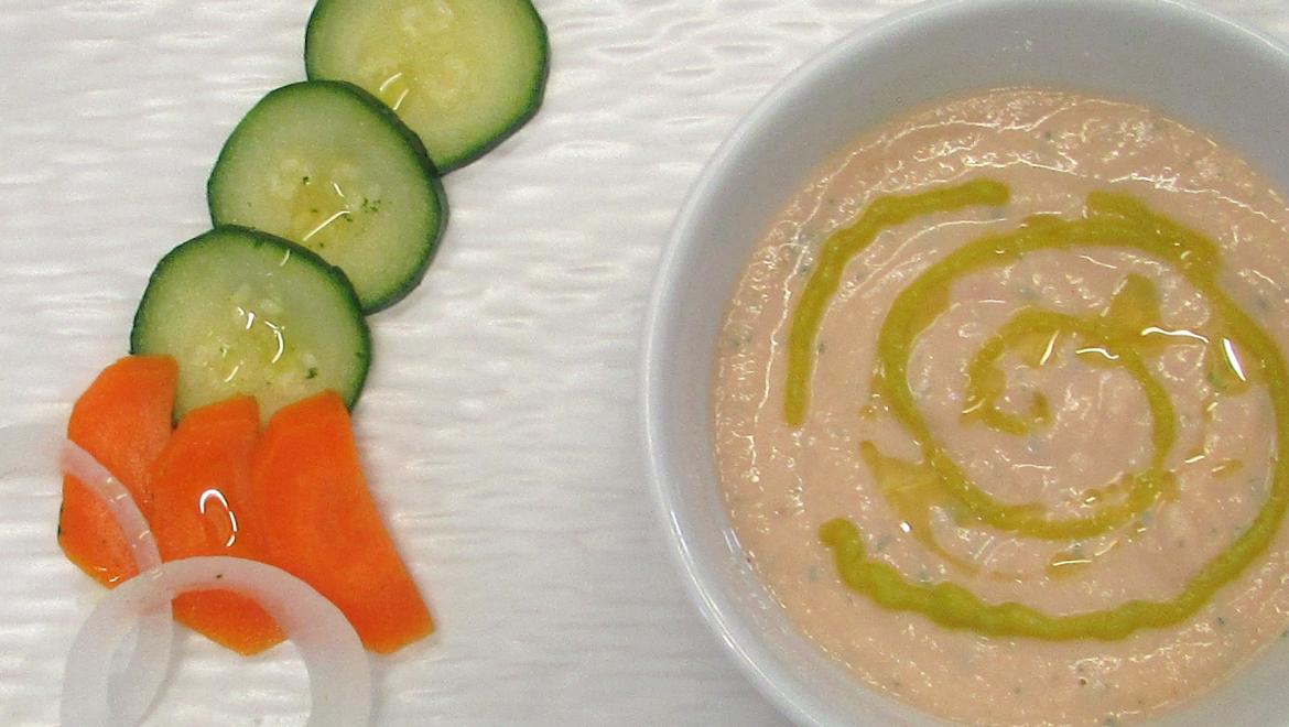 Tutti a tavola: iniziano gli incontri su cibo e disfagia
