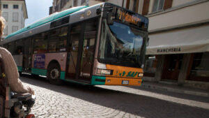 Autobus a Udine_Foto Matteo Lavazza Seranto