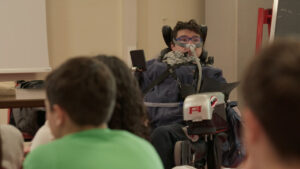 Moreno Burelli protagonista della serie STRAordenari